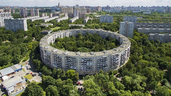 ساختمان باگل هوس در مسکو