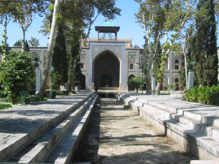 مدرسه مادرشاه اصفهان