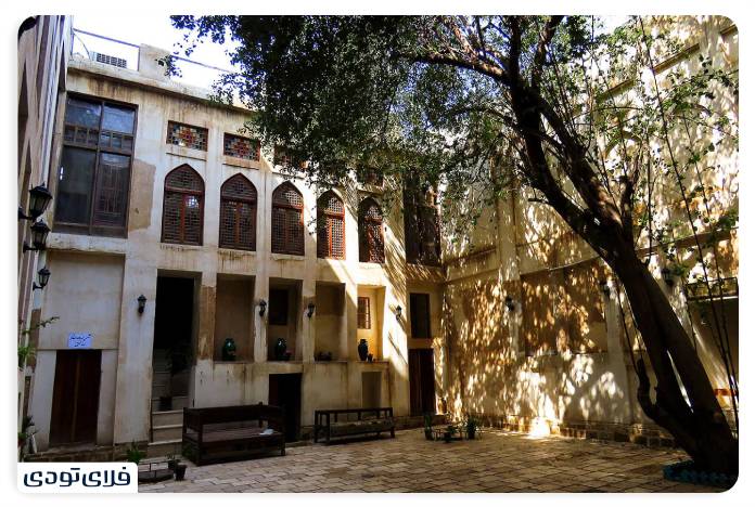 عمارت دهدشتی پوشهر