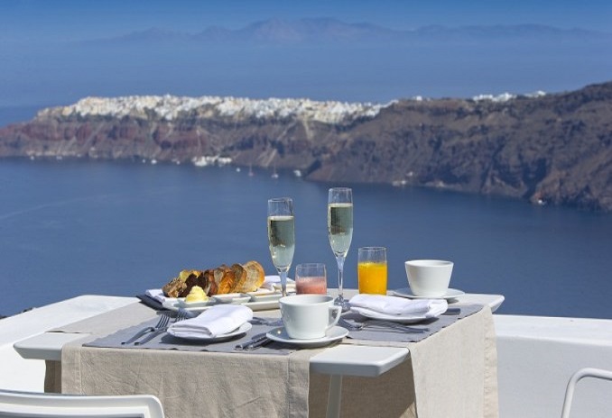 بهترین صبحانه دنیا در هتل گریس سانتورینی