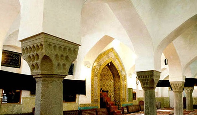 شبستان بزرگ مسجد سردار