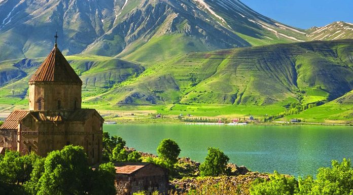 بهترین زمان سفر به وان در ترکیه