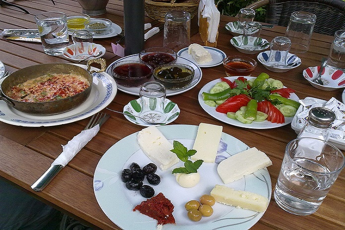 صبحانه ترکی یکی از غذاهای استانبول