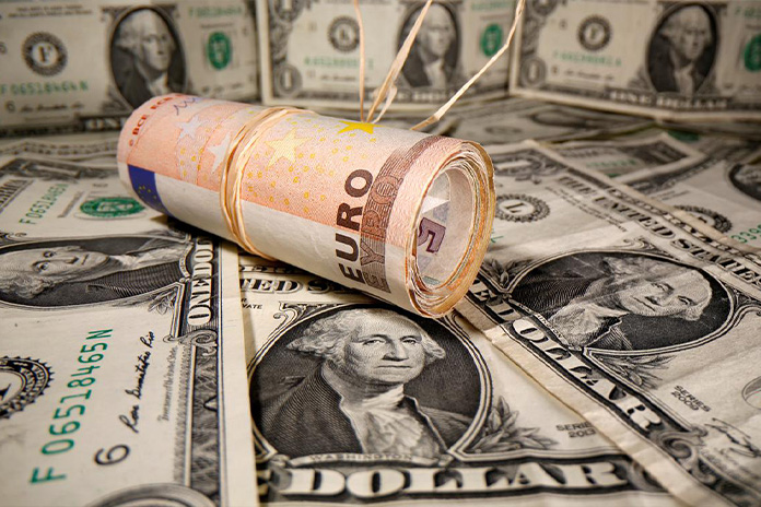 ارز مسافرتی دلار و یورو