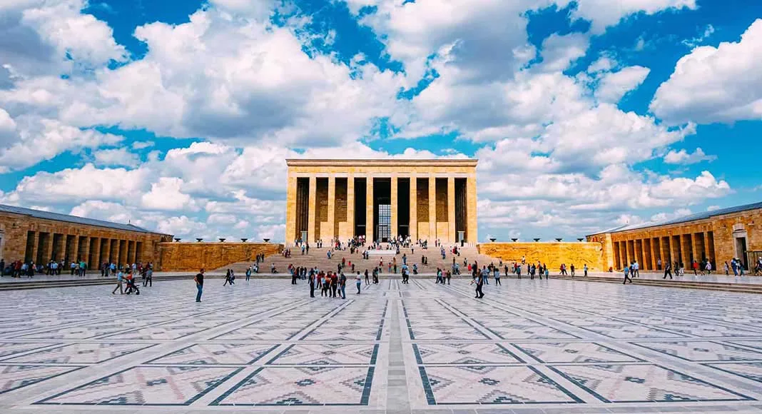 بررسی بهترین زمان سفر به آنکارا