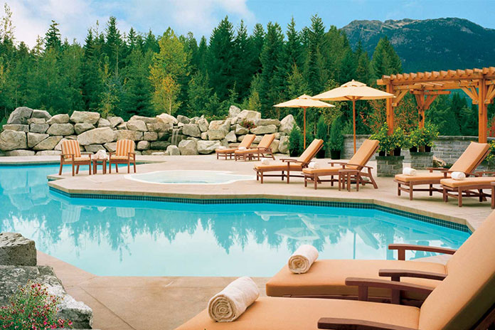 فور سیزن ریزورت اند رزیدنس - بهترین هتل های ریزورت کانادا