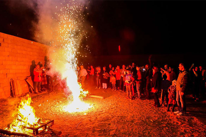 برپایی آتش در جشن چهارشنبه سوری