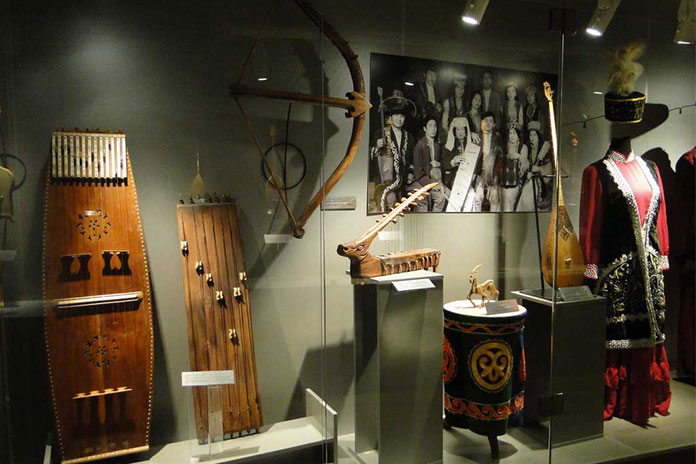موزه ملی آلات موسیقی آلماتی یکی از جاذبه‌های گردشگری آلماتی
