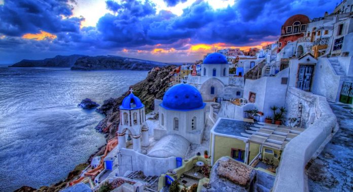 شروع مجدد گردشگری در یونان