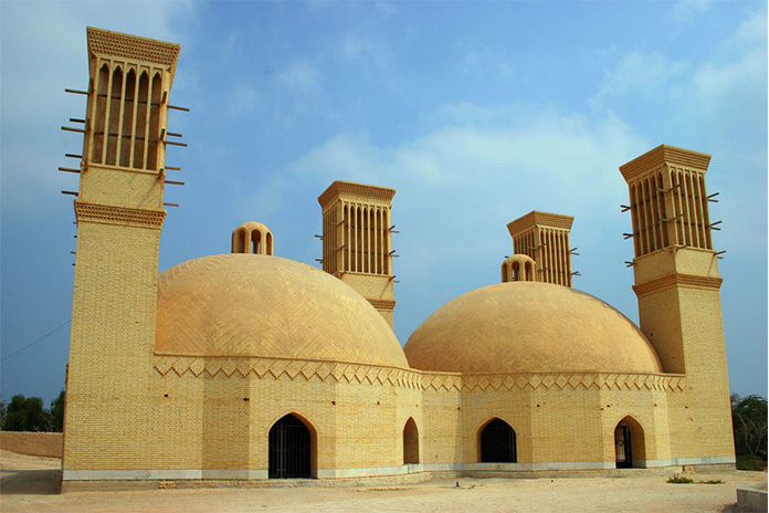 مخزن آب دوقلو کیش - جاهای دیدنی کیش