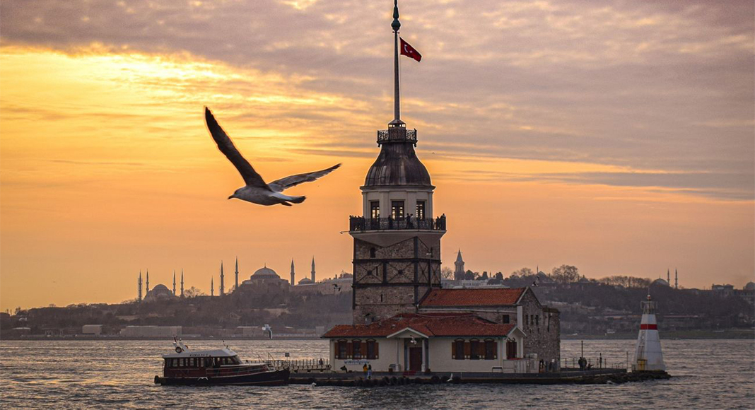برنامه پروازهاي استانبول - سفر و گردشگري