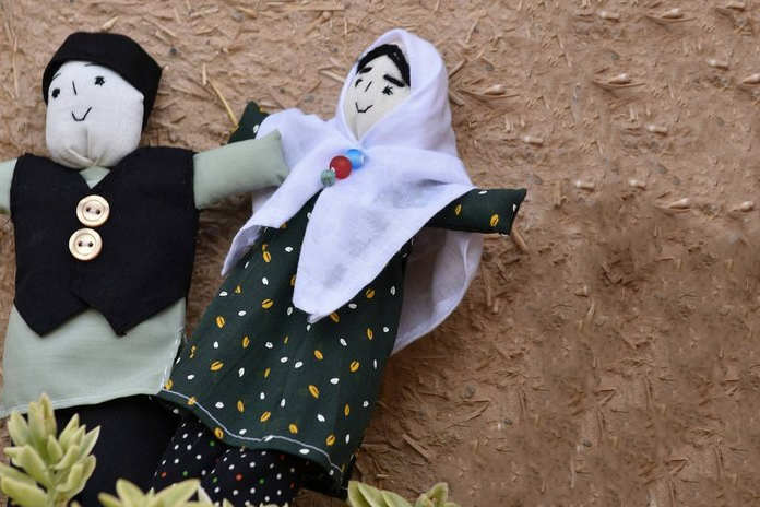 عاروسک جلی یکی از عروسک های بومی ایران