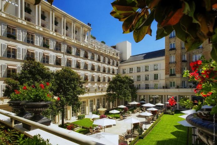 هتل ل بریستول از بهترین هتل های پاریس
