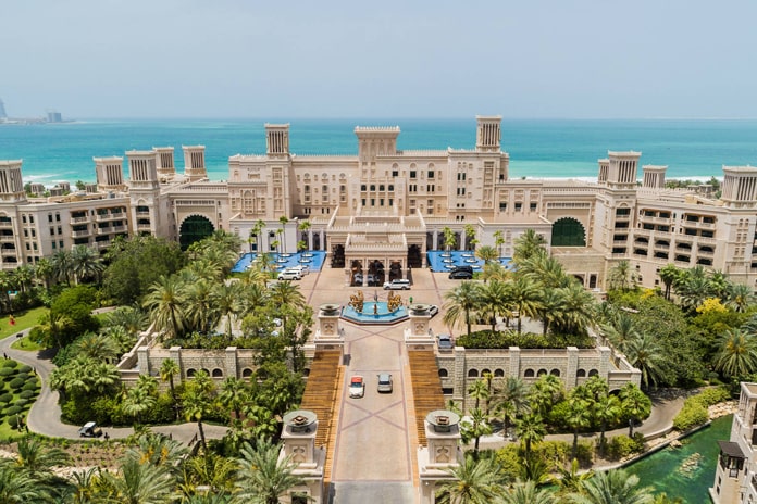 القصر جمیرا، هتلی 5 ستاره در دبی