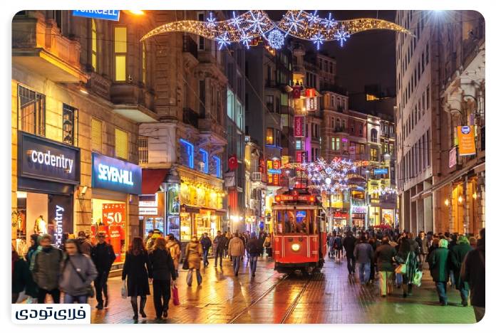 معرفی میدان تکسیم و خیابان استقلال | قلب استانبول