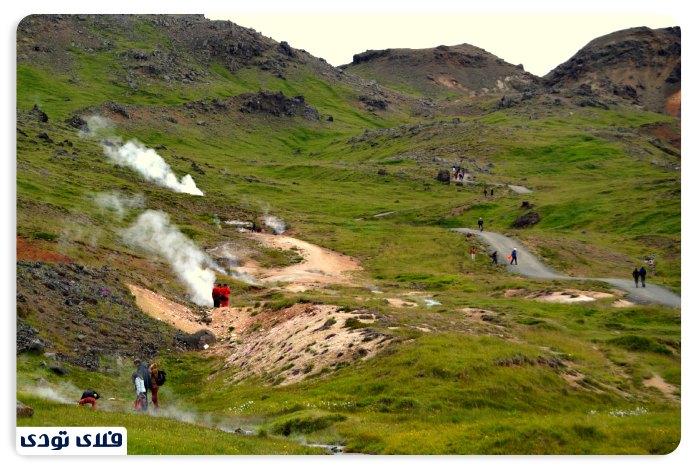 چشمه ای آب گرم ایسلند