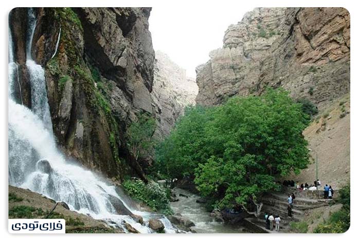 آبشار نوژیان از جاهای دیدنی خرم آباد