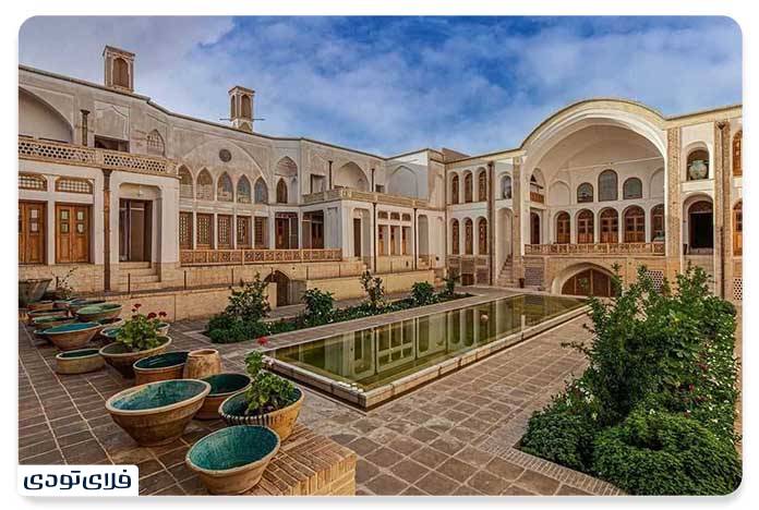 معروف ترین جاهای دیدنی کاشان | شهر گل و گلاب