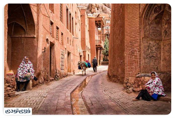 معروف ترین جاهای دیدنی کاشان | شهر گل و گلاب