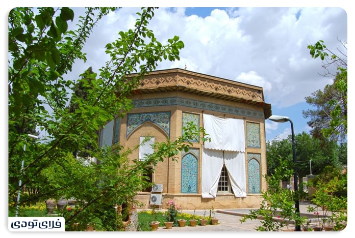 باغ نظر، آرامگاه کریم خان زند
