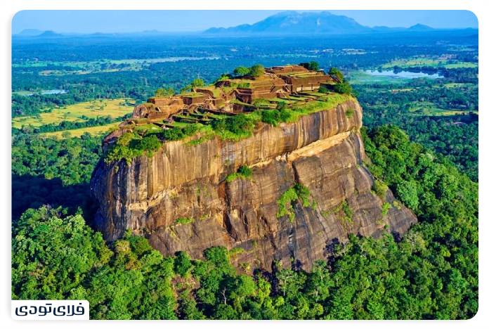صخره باستانی معروف سریلانکا