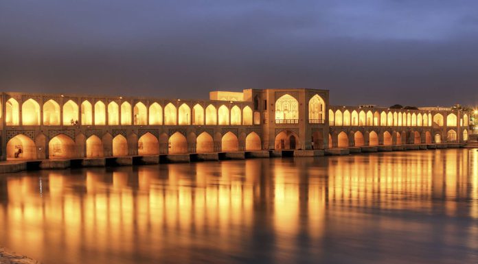 سی و سه پل | نماد اصفهان و یادگار صفویه