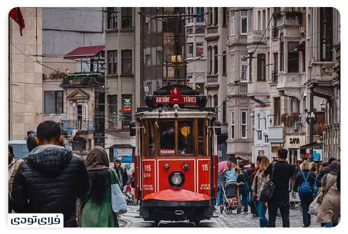 معرفی میدان تکسیم و خیابان استقلال | قلب استانبول