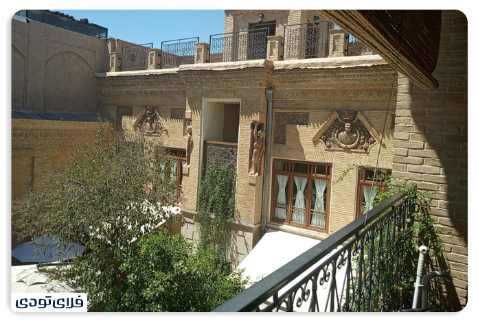 خانه پدری در بازار وکیل