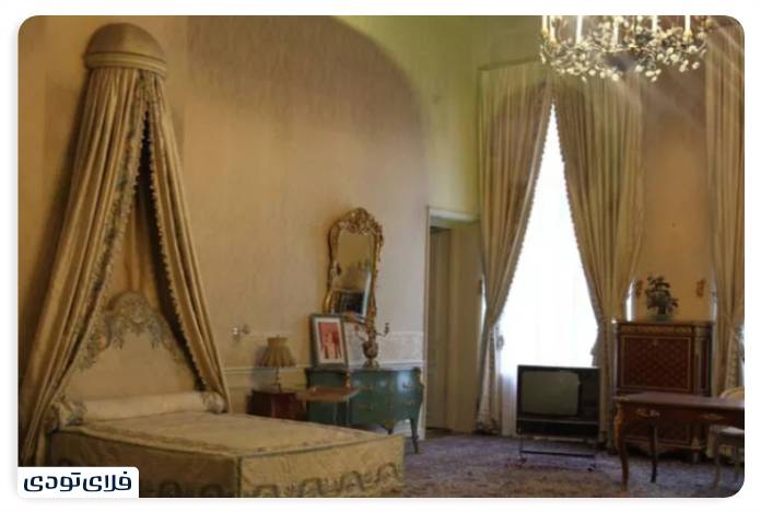 کاخ نیاوران پاییز در کاخ نیاوران | جادوی رنگها در قلب تهران