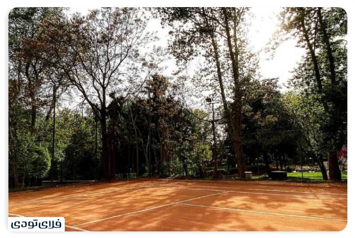 کاخ نیاوران پاییز در کاخ نیاوران | جادوی رنگها در قلب تهران