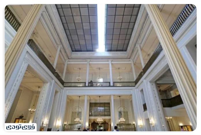 کاخ نیاوران پاییز در کاخ نیاوران | جادوی رنگها در قلب تهران