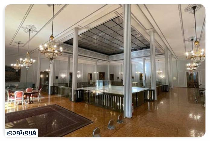 کاخ نیاوران پاییز در کاخ نیاوران | جادوی رنگها در قلب تهران