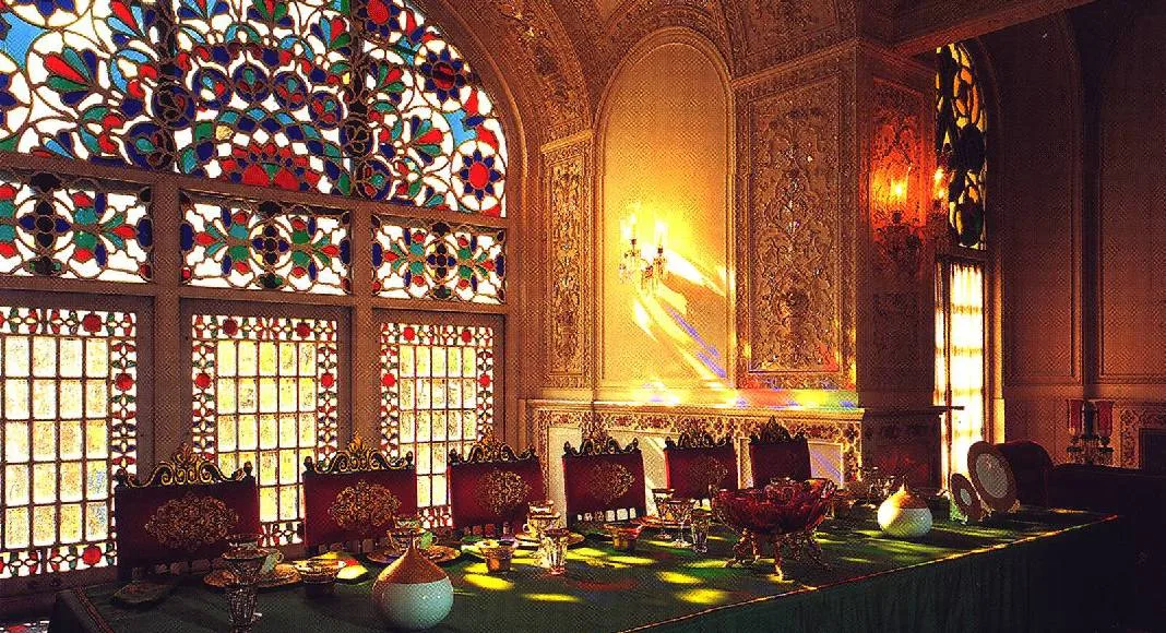 کاخ نیاوران کاخ نیاوران | فلای تودی