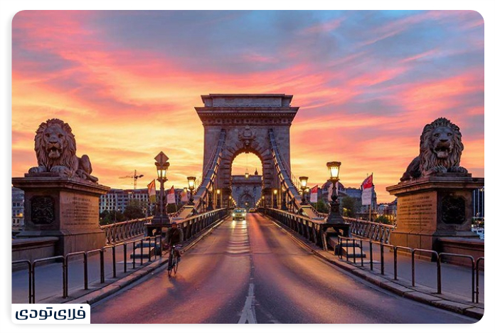 پل زنجیر از جاهای دیدنی بوداپست