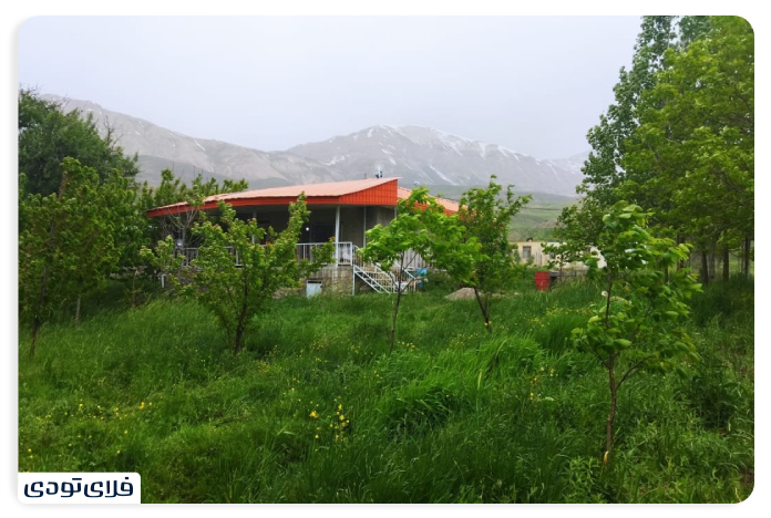 اقامت در اطراف آبشار آب سفید