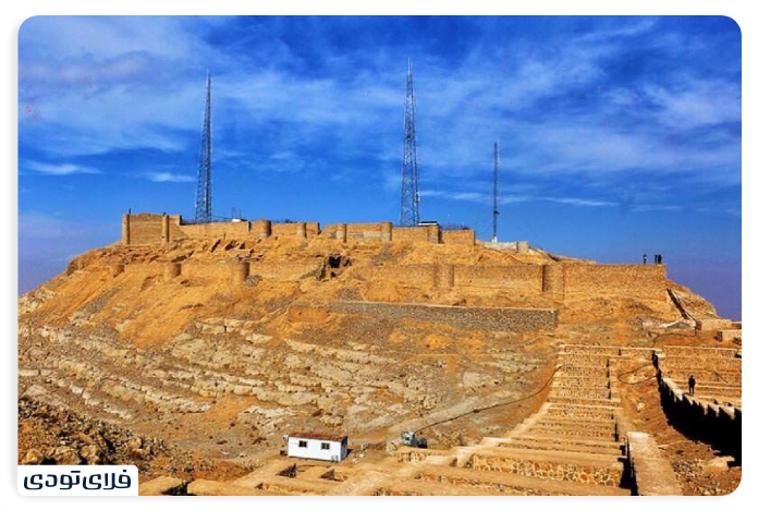 بقایای قلعه تاریخی شاهان دژ