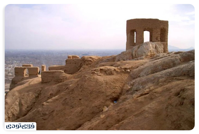 جاهای دیدنی اردستان آتشکده مهراردشیر