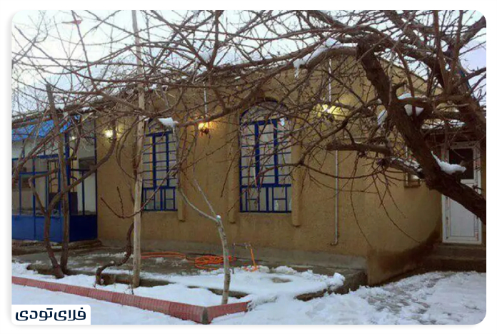 اقامتگاه بوم‌گردی کهنه لاجان