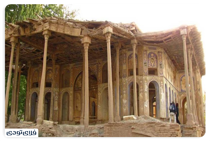 جاهای دیدنی اردستان کاخ سرخان آباد، اقامتگاهی اشرافی در اطراف اردستان