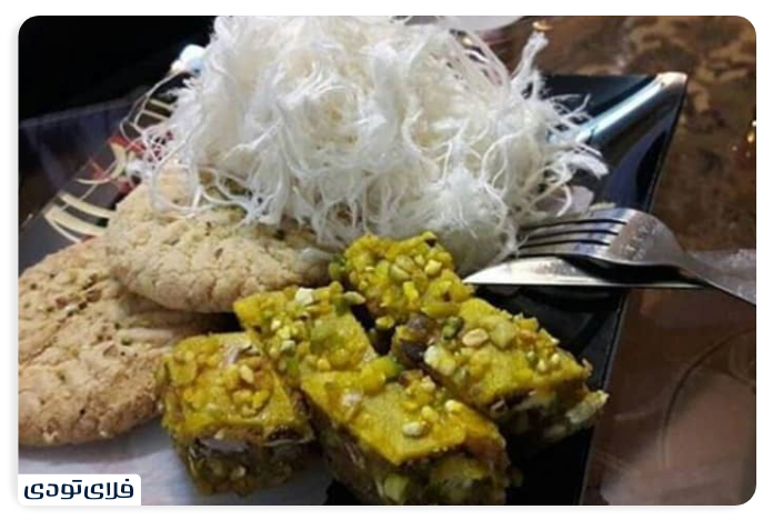 کلوچه و پشمک
