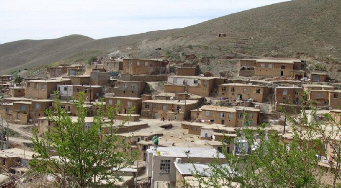 روستای ایستا