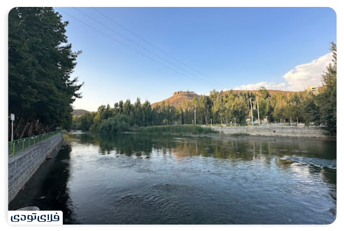 لنجان اصفهان کجاست؟