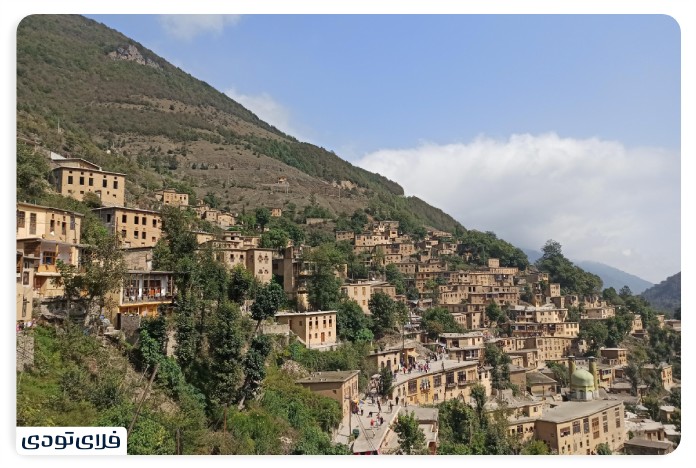 کبودرآهنگ؛ خانه بزرگ ترین غار آبی جهان