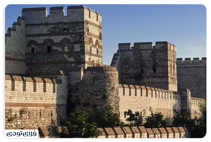 محله سلطان احمد استانبول دیوارهای باستانی (Ancient City Walls)