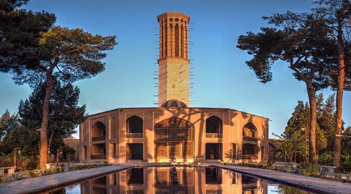 باغ دولت آباد یزد