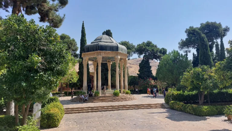 حافظیه از جاهای دیدنی شیراز