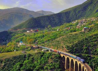 ایستگاه راه آهن ساری کجاست؟