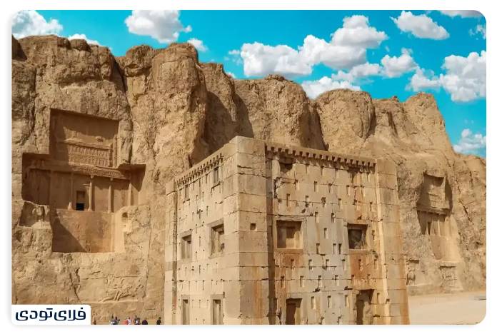 تاریخچه نقش رجب شیراز 