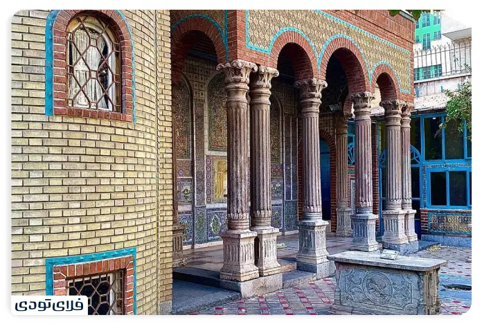 موزه مقدم مسیر دسترسی به باغ موزه خانه مقدم
