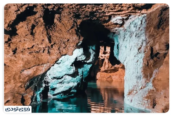 غار علیصدر یکی از زیباترین غارهای آبی ایران
